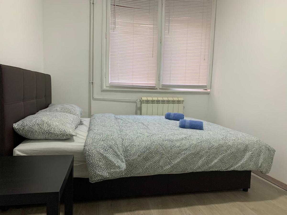 Private Rooms Belgrade Hostel Kültér fotó